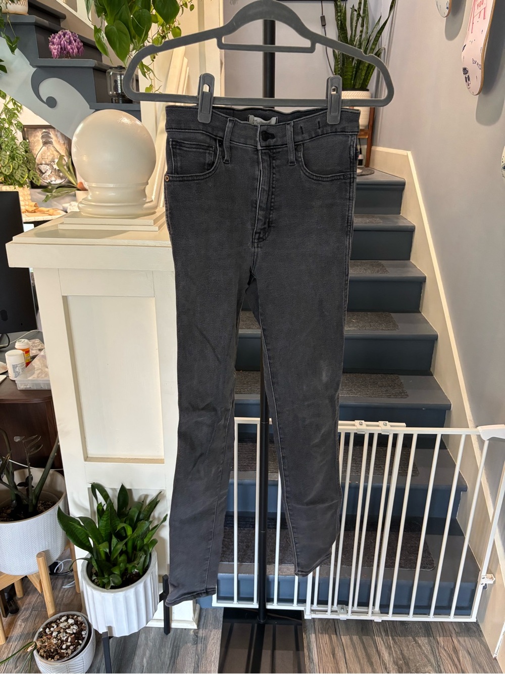 Madewell Women's Skinny Jeans in Washed Charcoal Size 27T